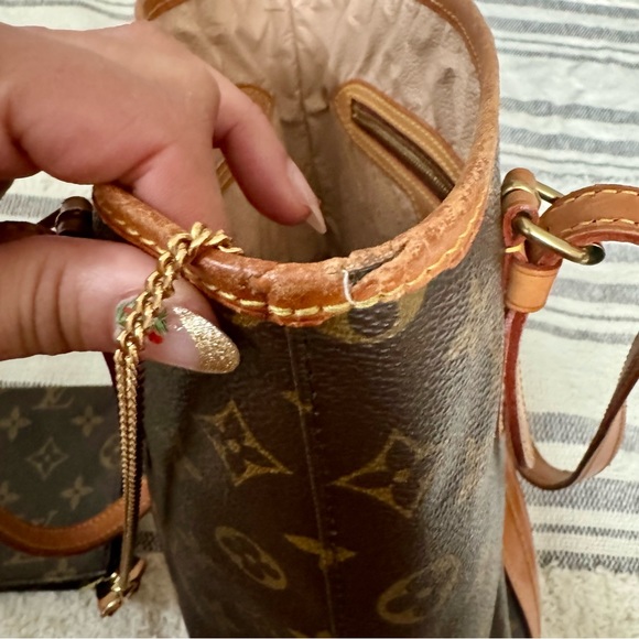 Louis Vuitton Monogram Petit Bucket Bag - Picture 8 of 10